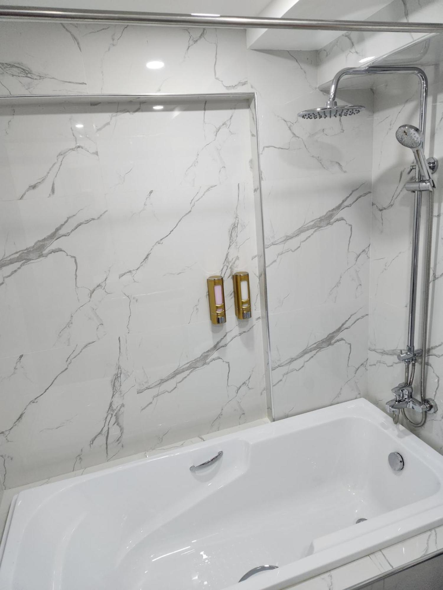 Condo Azur Suites B207 Near Airport, Netflix, Stylish, Cozy With Swimming Pool Île de Mactan Extérieur photo