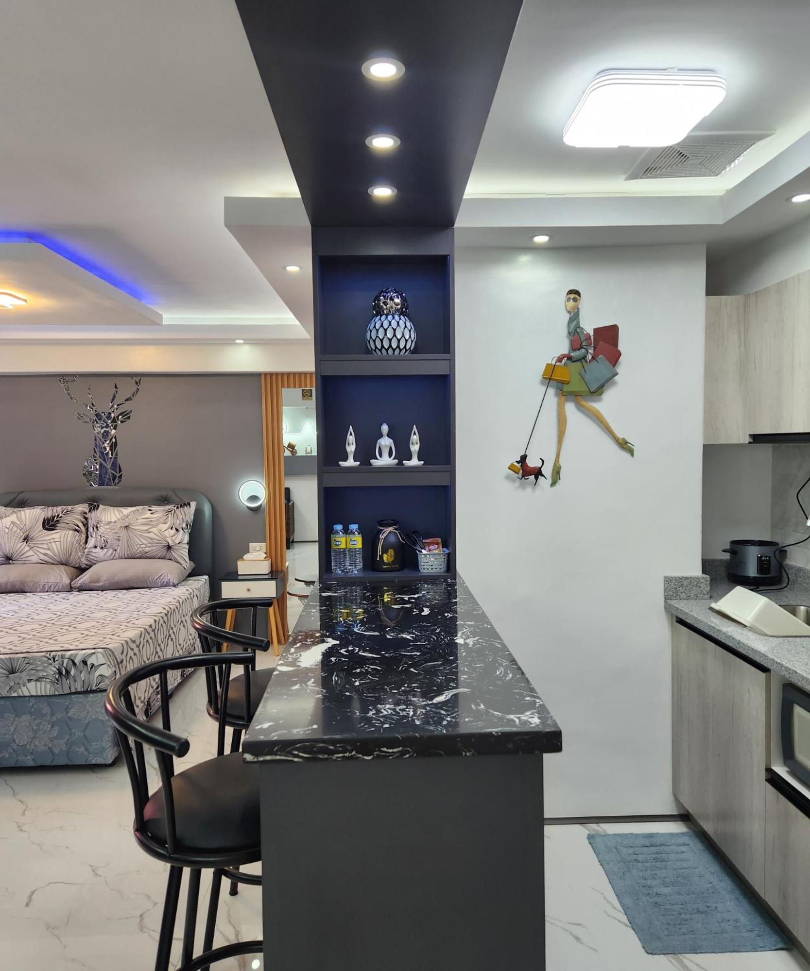 Condo Azur Suites B207 Near Airport, Netflix, Stylish, Cozy With Swimming Pool Île de Mactan Extérieur photo