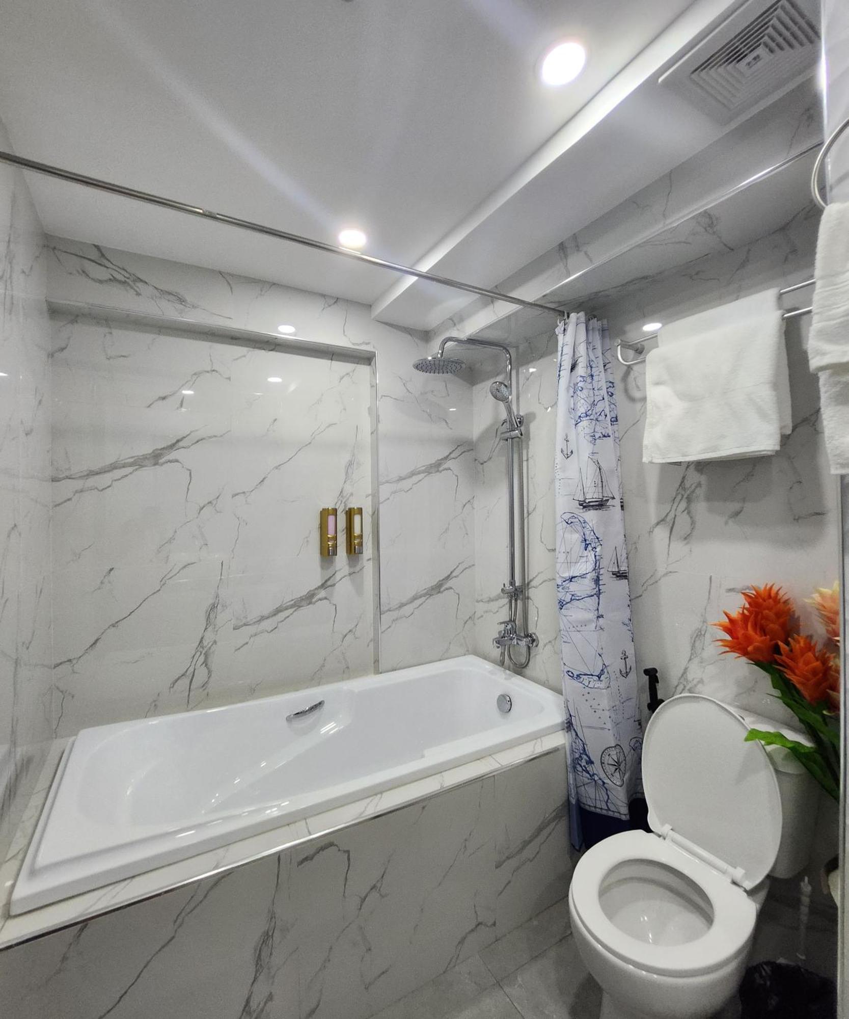 Condo Azur Suites B207 Near Airport, Netflix, Stylish, Cozy With Swimming Pool Île de Mactan Extérieur photo